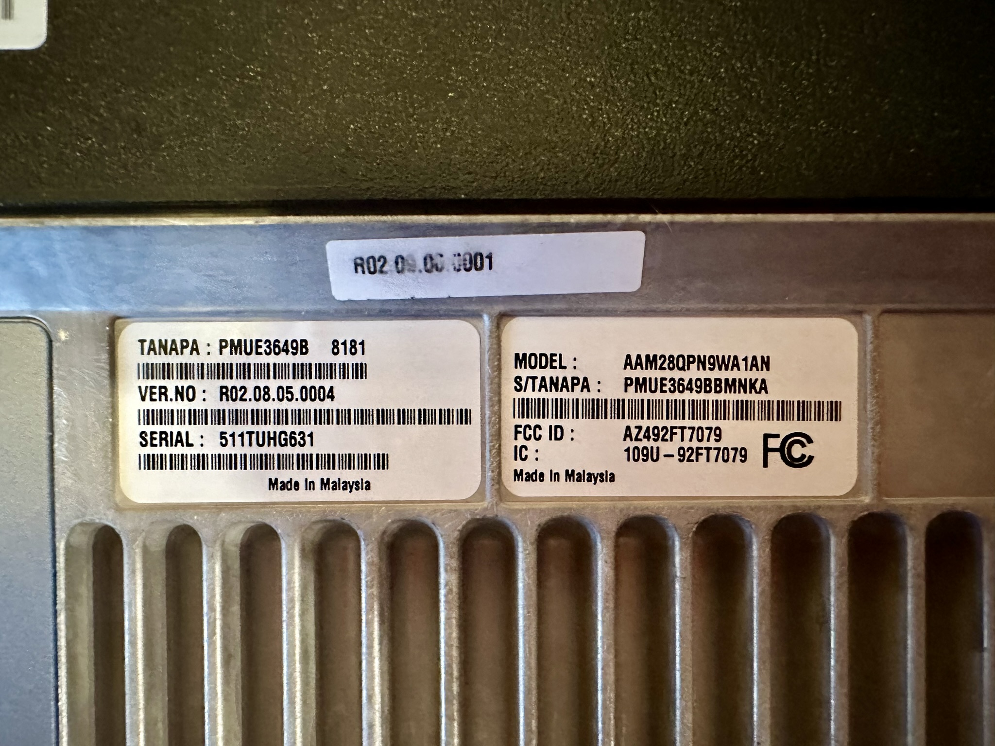 Motorola MOTOTRBO XPR5550e - Bottom - Close Up